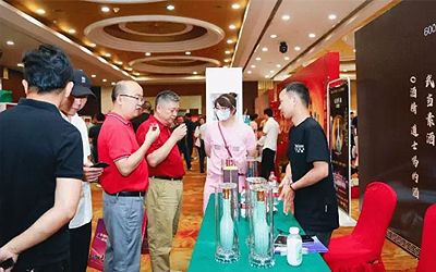 武当素酒湖北经销商论坛掀热潮，创新赛道释放“爆品进击”信号！